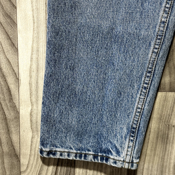 Levis Jeans Women’s 12M Blue 550 Relaxed, Tapered Denim - Picture 4 of 12